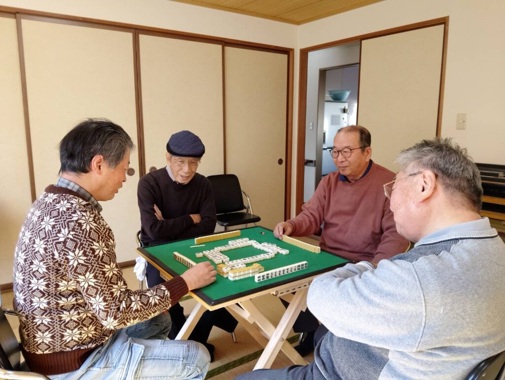 いきいきサロンにて「麻雀同好会」が開催されました。